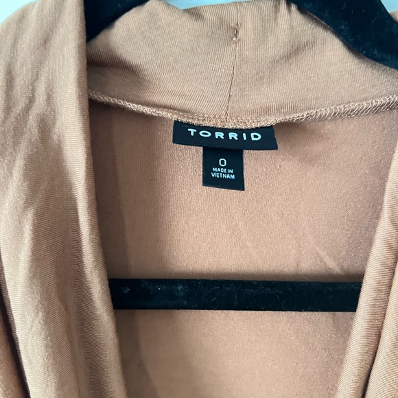 Business casual tops - Picture 2 of 7